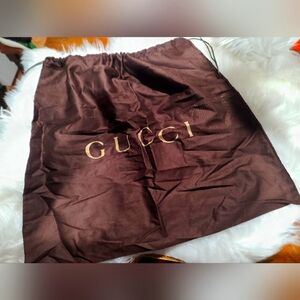 Gucci dust bag